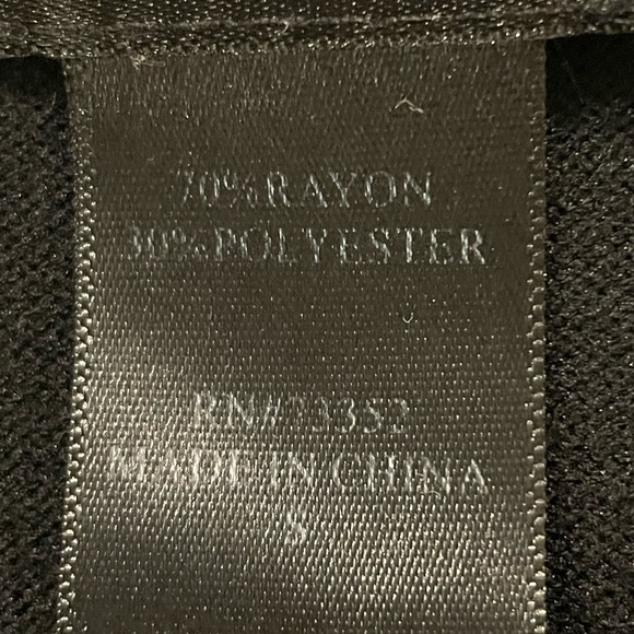 Love Always black sweater. Size small. Excellent condition - Picture 4 of 6